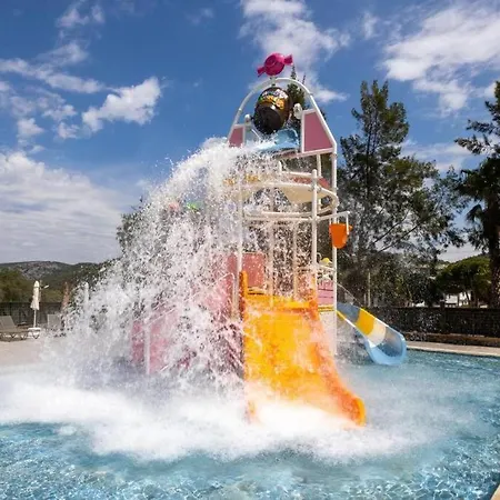 Lueks 5 Yildizli Otelde Kusadası